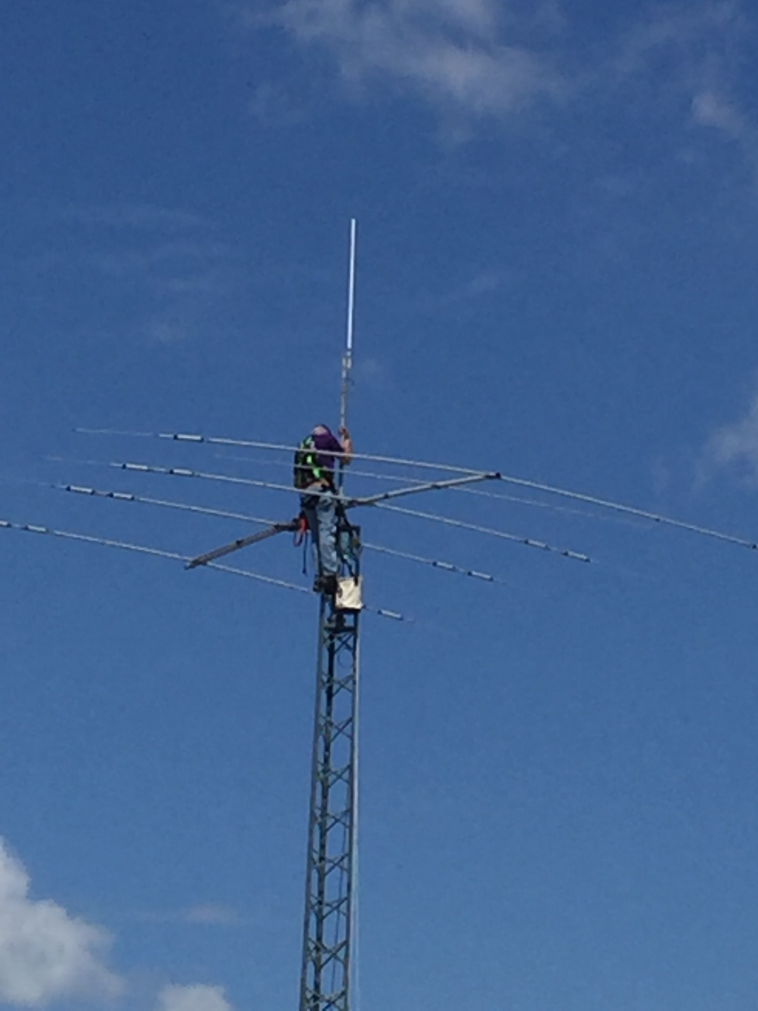 Finishing touches on the 5 element beam!